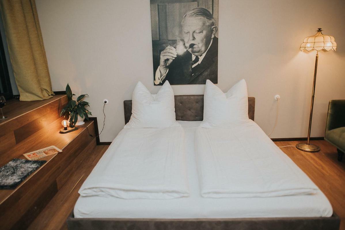 Hotel Projekt Gastraum Illertissen Esterno foto